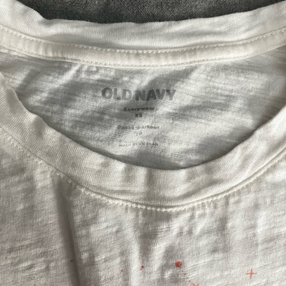Old Navy Graphic Tee - Picture 5 of 6